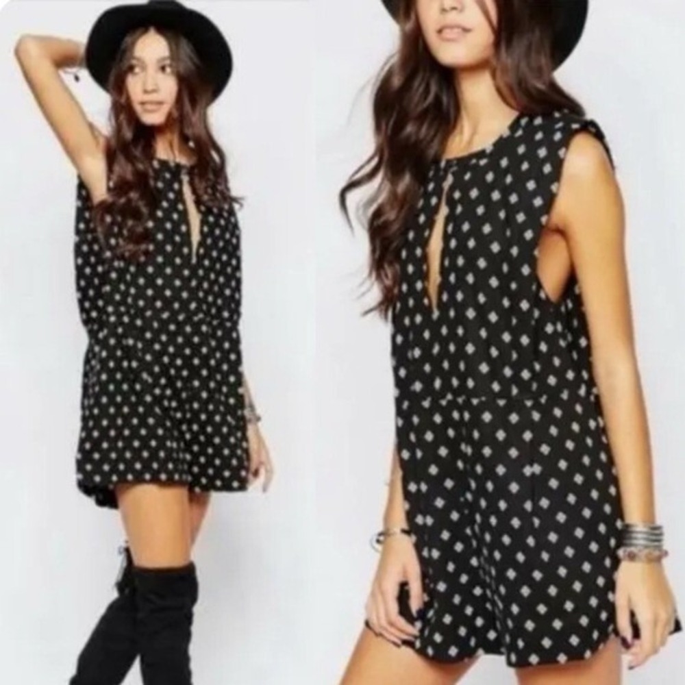 Free People Romper Size Small Linen Black White Polka Dot Shorts Pockets Boho S